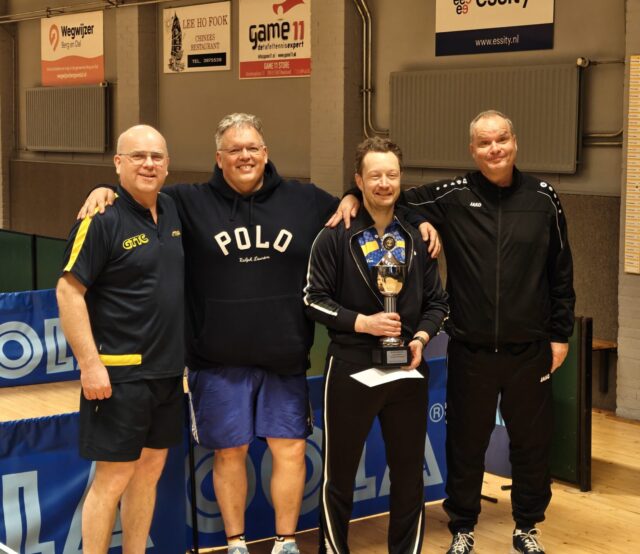 vlnr Pedro de Klein, Rob de Haas, Bas Cillessen en Roberto van Zanten